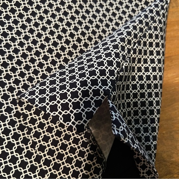 S.C. & Co. Navy & White Geometric Print Sport Skirt with Built-In Shorts, Size L - Picture 5 of 11